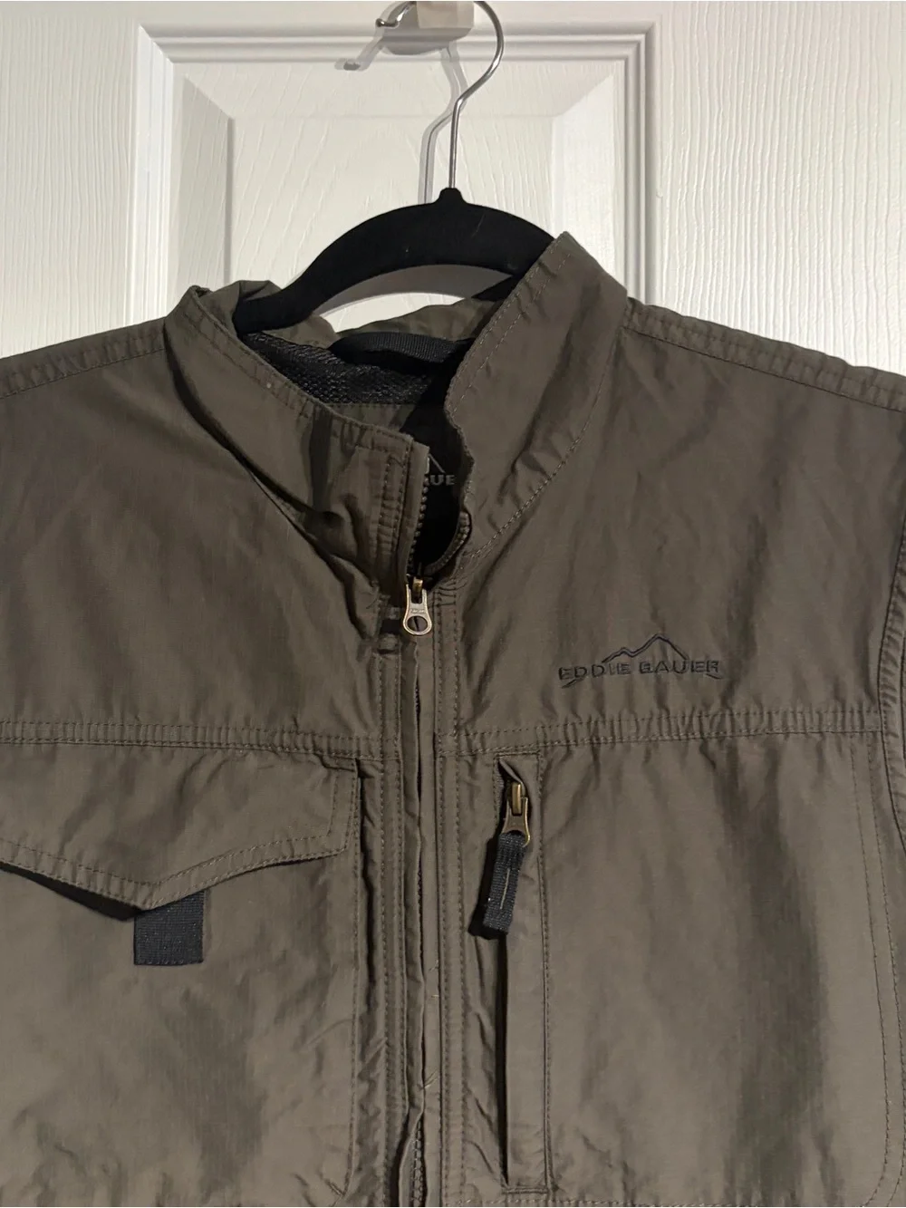Eddie Bauer Full Zip Cargo Vest Men’s Size Small